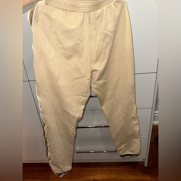 ARITZIA BABATON PANTS SIZE S - Picture 4 of 4